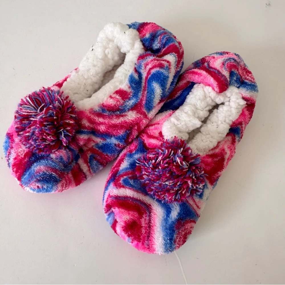 Youth Cozy Cabin Slippers Aloe infused Rainbow Swirl Pink/Blue